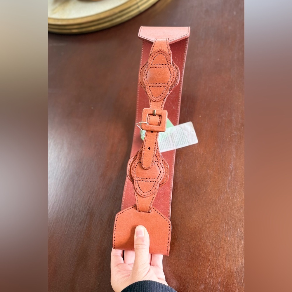 Women's Wide Leather Belt in Rust Brown